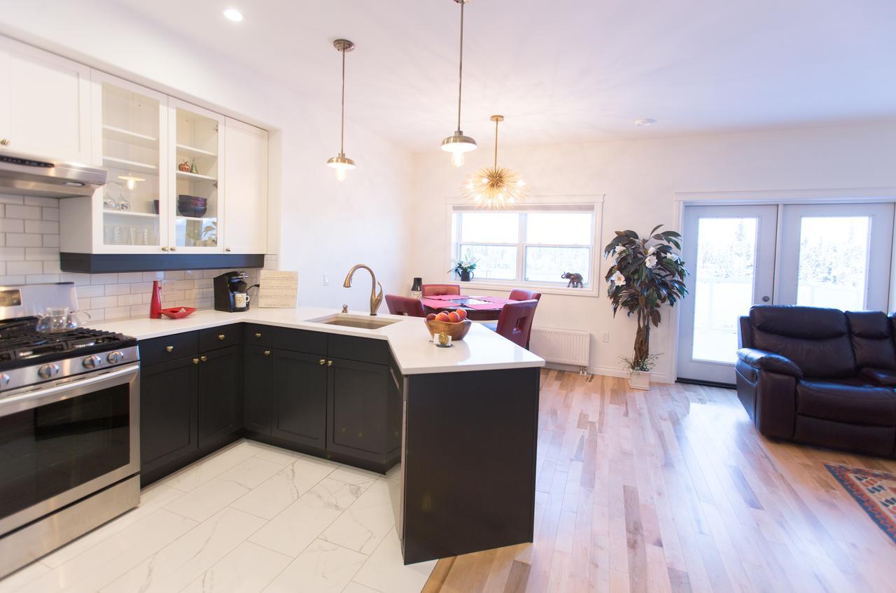 Aurora Deluxe Guest House Yellowknife Ngoại thất bức ảnh